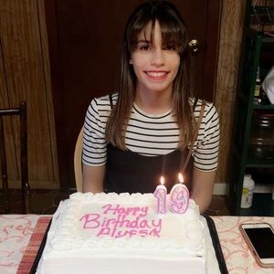 Meet your Posher, Alyssa